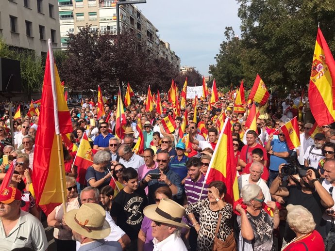 Concentración para "dar apoyo a la Constitución" en Granada