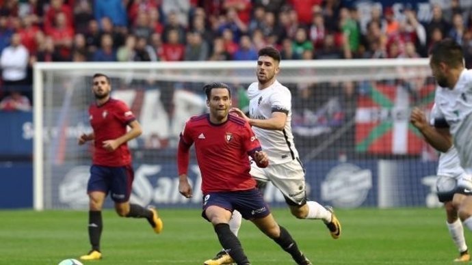 Osasuna gana al Sporting