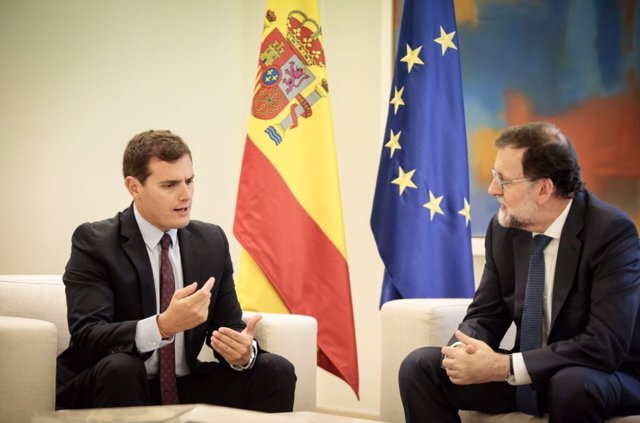 Mariano Rajoy se reúne con Albert Rivera en la Moncloa