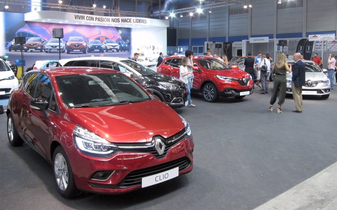 Expositor de Renault en la Feria de Muestras de Valladolid