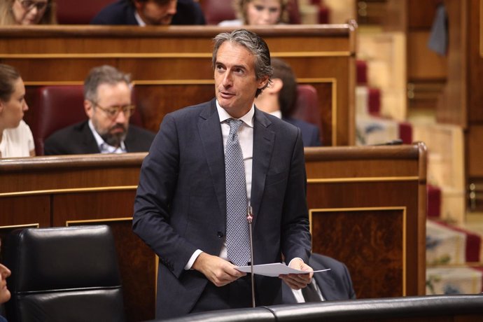 Iñigo de la Serna en la sesión de control al Gobierno en el Congreso