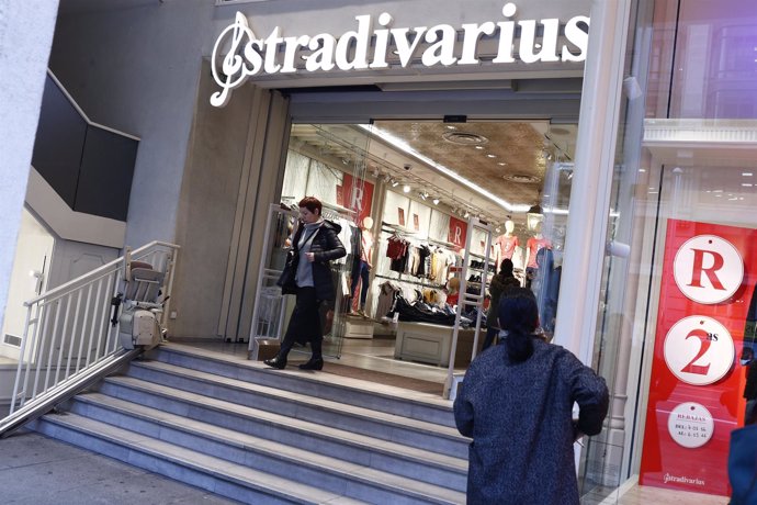 Stradivarius, compra, compras, comprar, precios, IPC, consumo, rebaja, rebajas