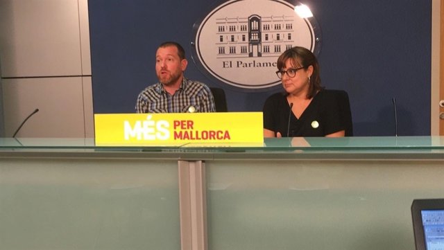 Abril en rueda de prensa