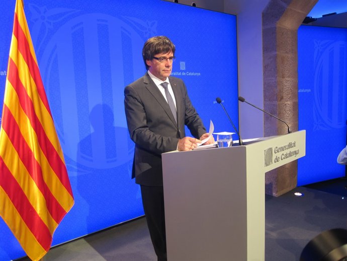 El president de la Generalitat, C. Puigdemont                          