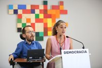 Podemos avisa de que no se "bajará del carro" de echar a Rajoy: "Pedro Sánchez tendrá que retratarse"