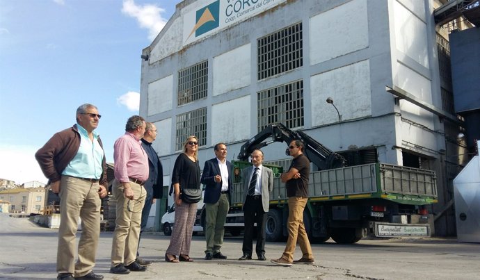 Gastón visita la cooperativa Virgen de la Corona de Almudévar.