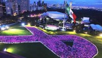 Miles de personas forman el 'Lazo por México' contra el cáncer de mama