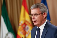 Junta urge al Gobierno aclarar "qué va a hacer en defensa del Estado de derecho, la democracia y la ley" en Cataluña