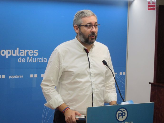  El Portavoz Del Partido Popular De La Región De Murcia, Víctor Martínez