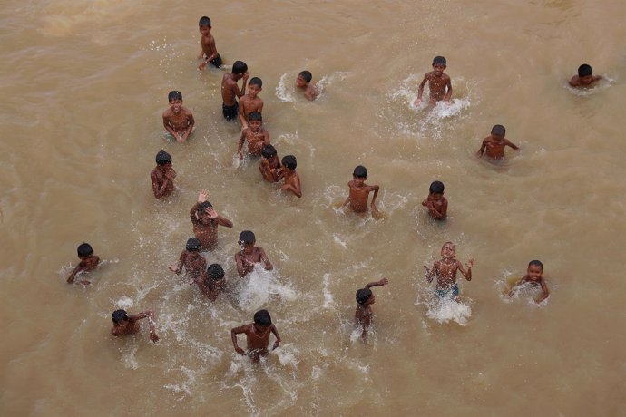 Niños rohingya refugiados en Cox's Bazar (Bangladesh)