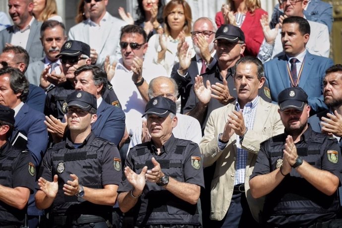 Concentración de policías en el Congreso