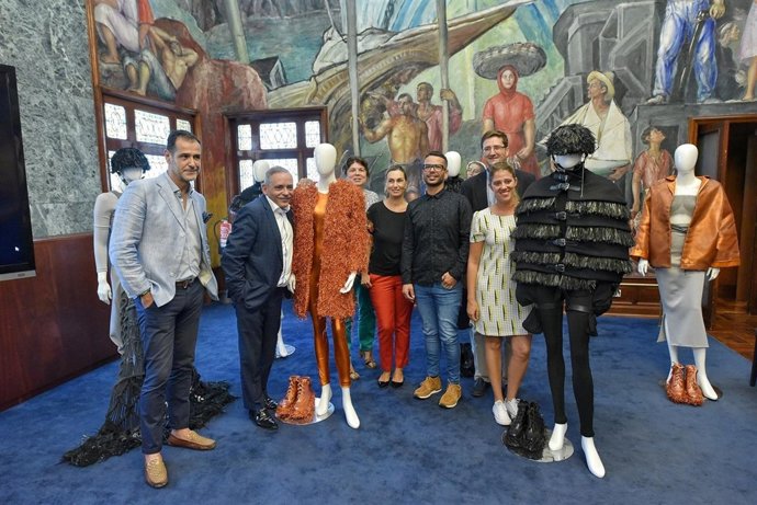 Nota De Prensa Y Fotografías: Tenerife Moda Concurso Jóvenes Diseñadores