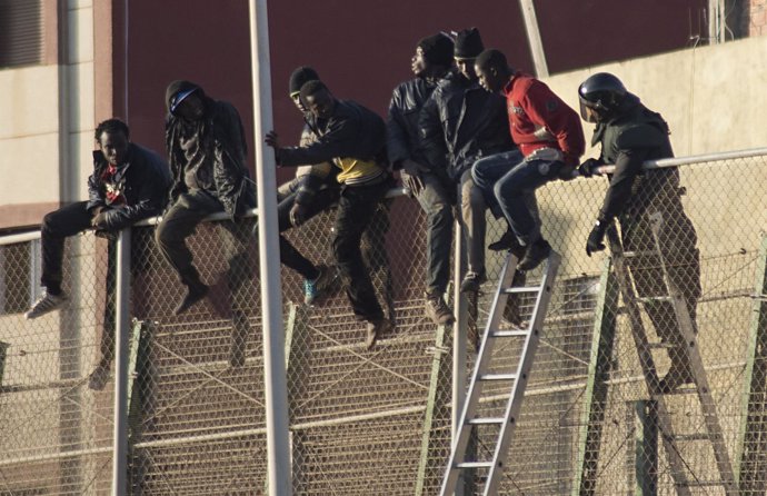 Inmigrantes, salto valla melilla