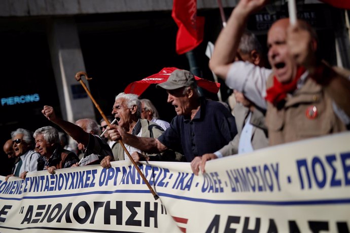 Manifestación contra el recorte de pensiones en Grecia