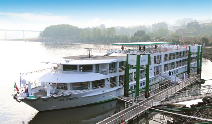 MS Gil Eanes en Oporto