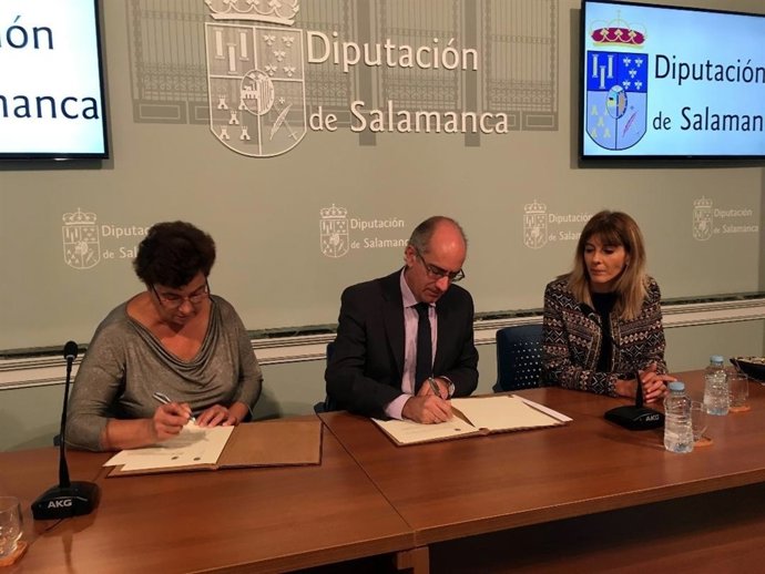 Salamanca: Iglesias firma el acuerdo con la Asocaición Aspar