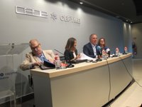 Vidal de la Peña dice que la actual formación es "una estafa" para los alumnos y "dinero dilapidado" 