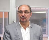 El presidente de Aragón pide "no echar más leña al fuego" con la reprobación a Sáenz de Santamaría