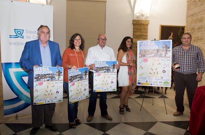 Presentación del cartel de la Feria de Apicultura 'Sierra de Cádiz'