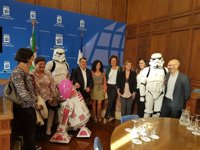 El área de cáncer infantil del Hospital Donostia se renovará gracias a los 7.000 euros de la campaña #THEPINKFORCE