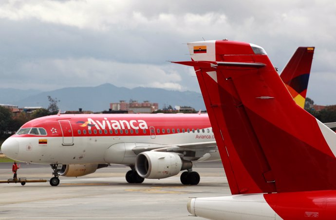 Planes from Colombian airline Avianca are seen at the Puente Aereo airport in Bo