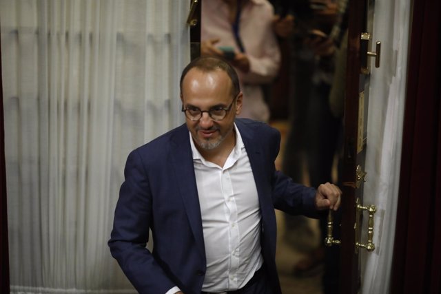 Carles Campuzano en los pasillos del Congreso