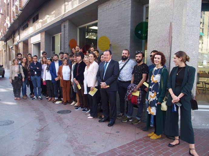 Lovisual conquista los escaparates de Logroño por segundo año      