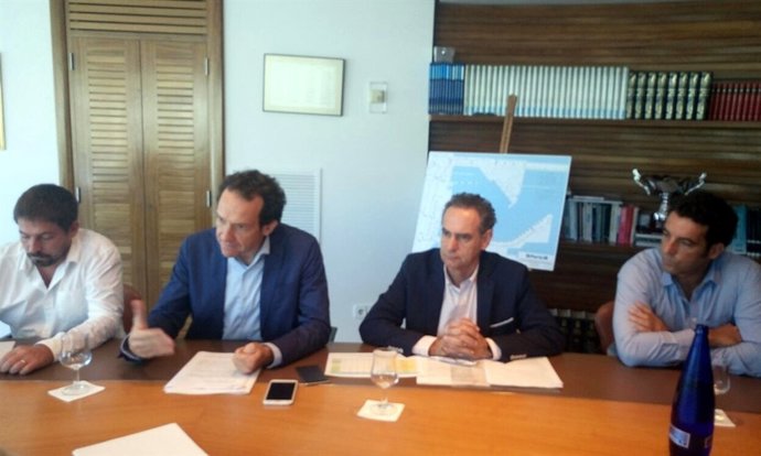 Pons visita el puerto de Pollença