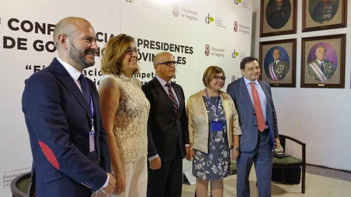 Segovia: Participantes en una de las mesas del Congreso