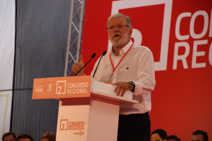 Juan Carlos Rodríguez Ibarra en el 12 Congreso del PSOE