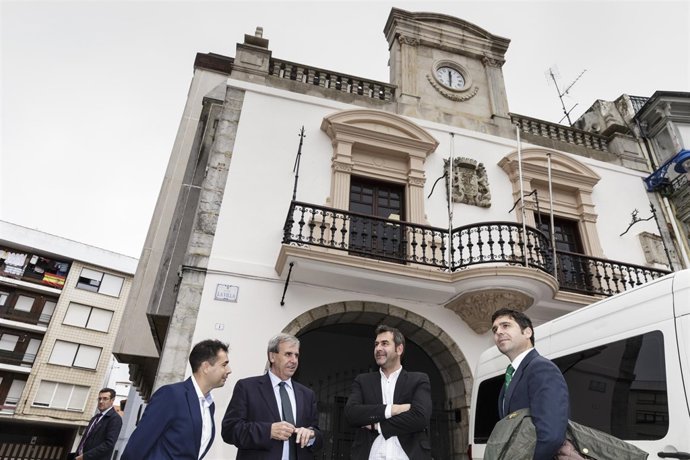 Visita a los juzgados de Santoña