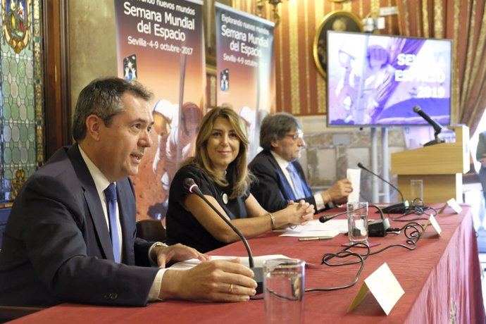 Sevilla 04/10/2017El Alcalde De Sevilla, Juan Espadas, Y La Presidenta De La Jun