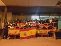 Concentraciones ante la Jefatura de Policía Local de Sevilla en apoyo a los agentes desplazados a Cataluña