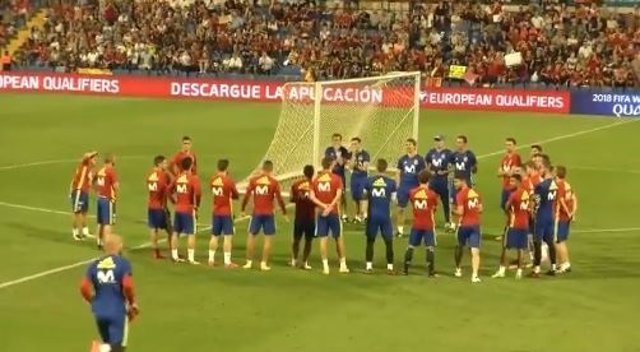La selección española se entrena en el Rico Pérez