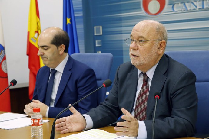 10:30 Sala De Prensa Del Gobierno De Cantabria El Consejero De Economía, Haciend