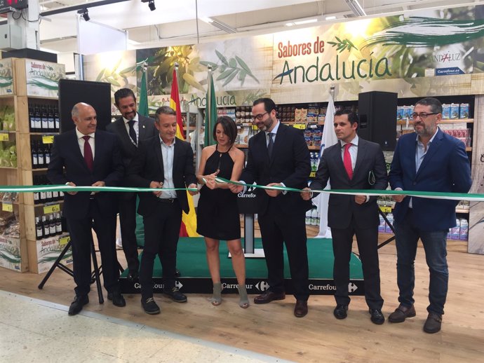 Inauguración de 'Sabores de Andalucía' de Landaluz en Carrefour.