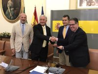 La DGT acuerda con los ayuntamientos de Espejo y El Cuervo la ejecución de instalaciones que mejoren la seguridad vial