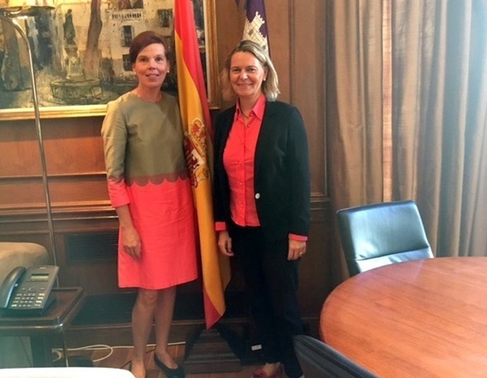 Maria Salom y Tiina Jortikka-Laitinen