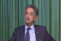 Revilla espera que las dimisiones de Blanco y García "solventen la papeleta" y cierren la "pequeña crisis" 