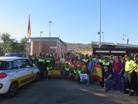 Policías locales de Cáceres muestran su apoyo a la Guardia Civil y la Policía Nacional 