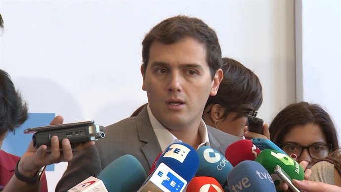 Albert Rivera posa en dubte el lideratge de Rajoy 