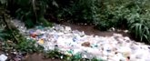 Foto: ¡Penoso! Un río de plástico recorre un pueblo de Guatemala