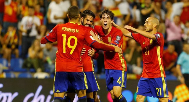 España celebra su clasificación para el Mundial de Rusia