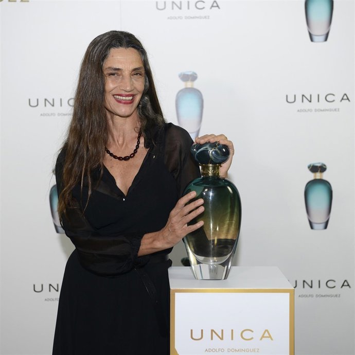 ANGELA MOLINA 
