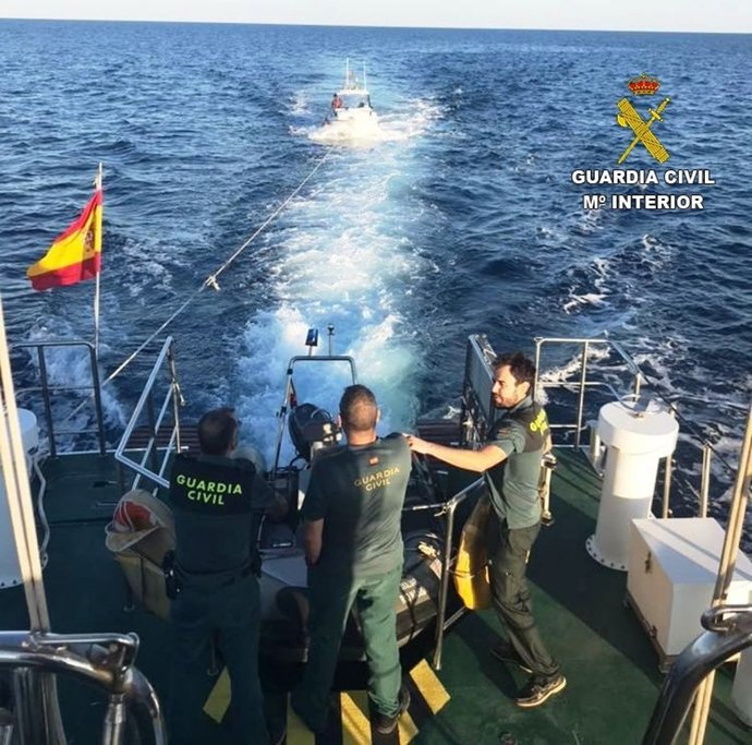 Remitiendo Una Nota De Prensa