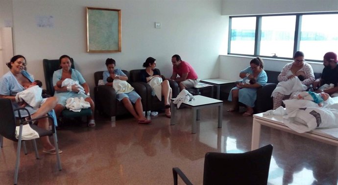 Madres en el taller de La Fe