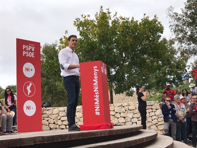 El cap dels socialistes, a la Festa de la Rosa
