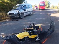 Herido grave un motorista de 17 años al colisionar con una furgoneta en Funes