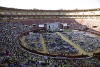 El Encuentro Diocesano de Laicos reúne en la plaza de toros de Córdoba a más de 8.500 personas