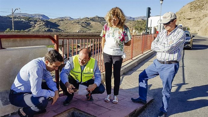 Diputación de Almería renueva la red de abastecimiento en Santa Fe de Mondújar